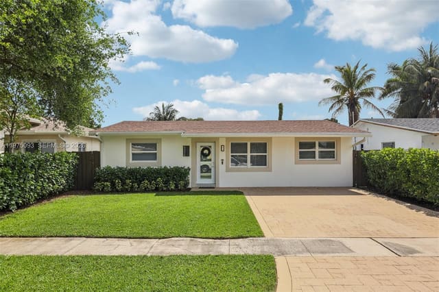 6326 Dawson Street, sold in Beverly Park, Hollywood, FL