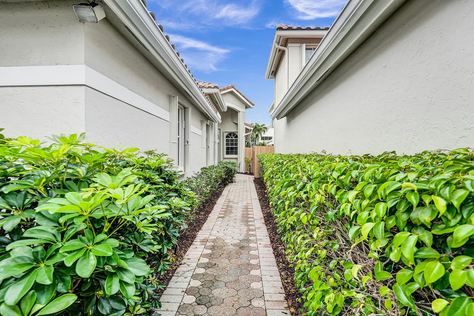 6675 NW 25th Way, Boca Raton, FL 33496 photo 4