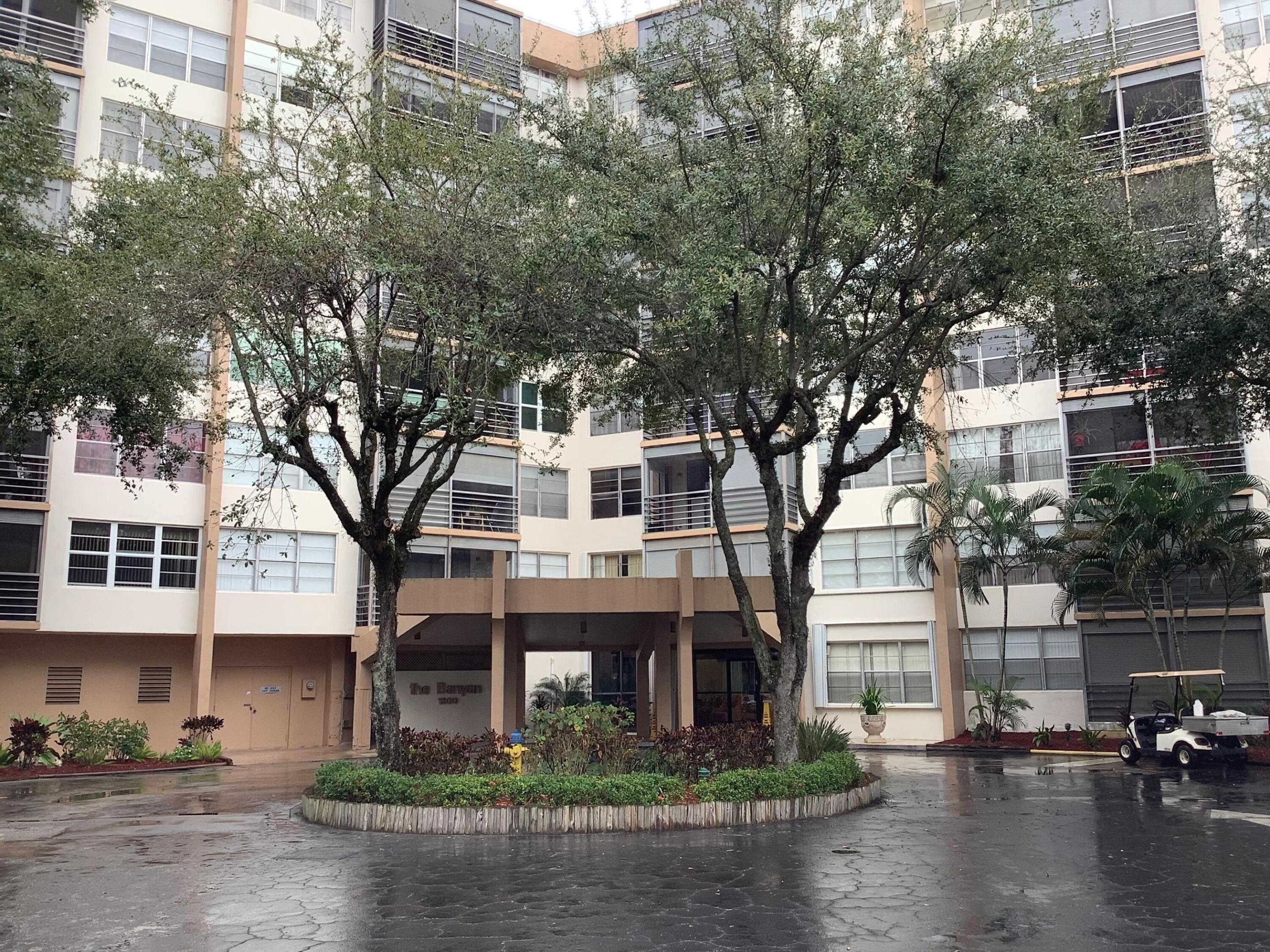 1300 Saint Charles Place Unit Ph13, Pembroke Pines, FL 33026, Pembroke Pines