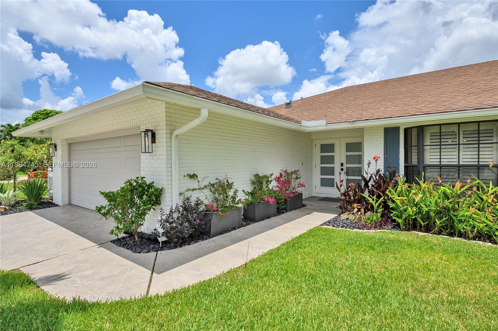 17611 Lake Park Road — photo 3