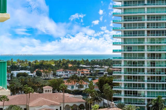 20000 E Country Club Drive 1109, Turnberry Vlg No Tower Co, Aventura, FL