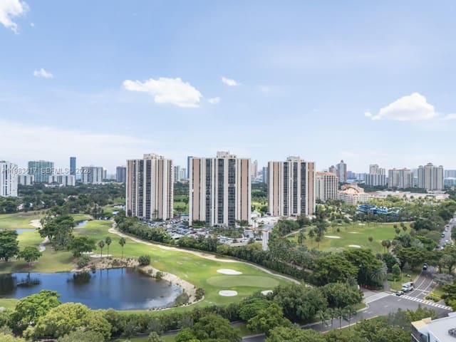 20335 W Country Club Drive 1208, Aventura, FL 33180