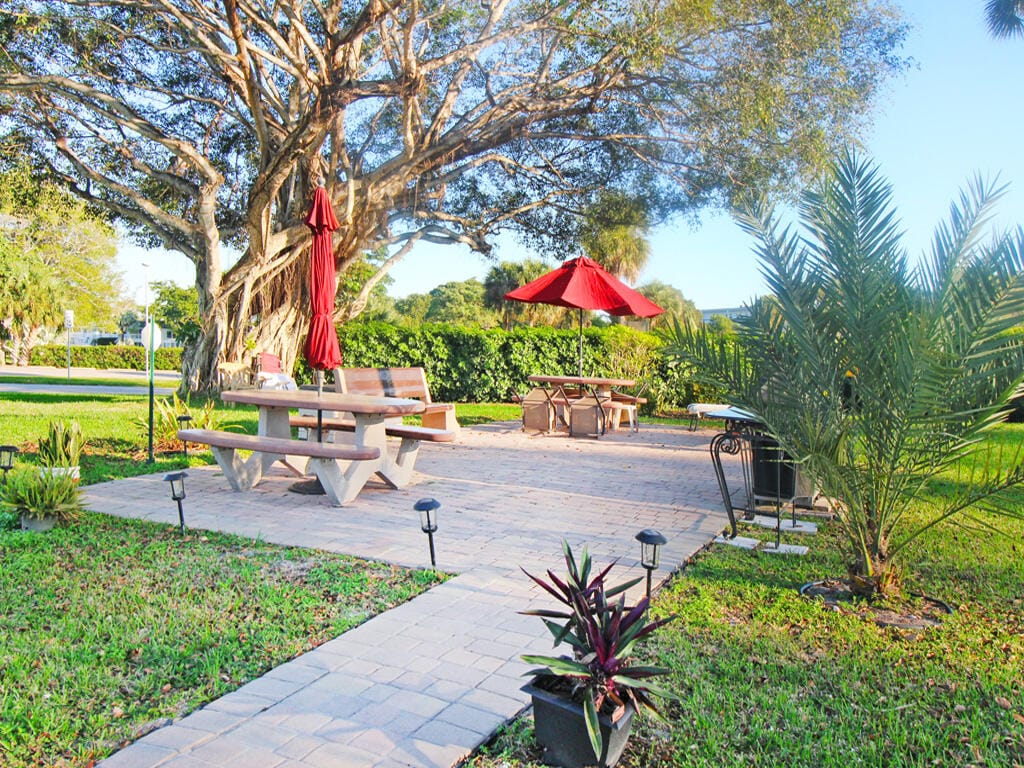 4007 Ellesmere A 4007, Deerfield Beach, FL 33442 photo 24
