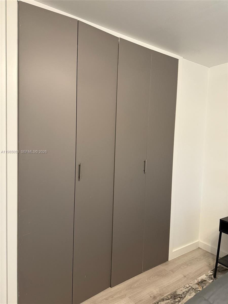 2624 NE 30th Place 101B — photo 4