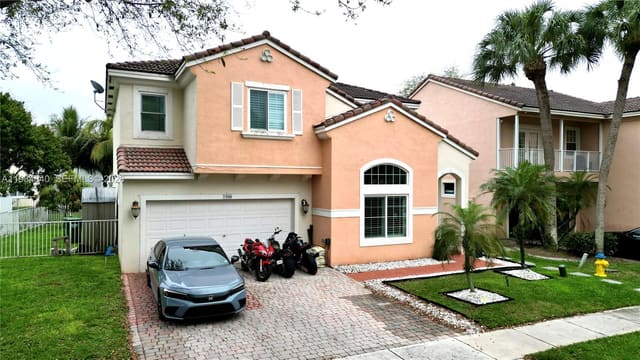 7500 NW 19th Drive, Pembroke Pines, FL 33024