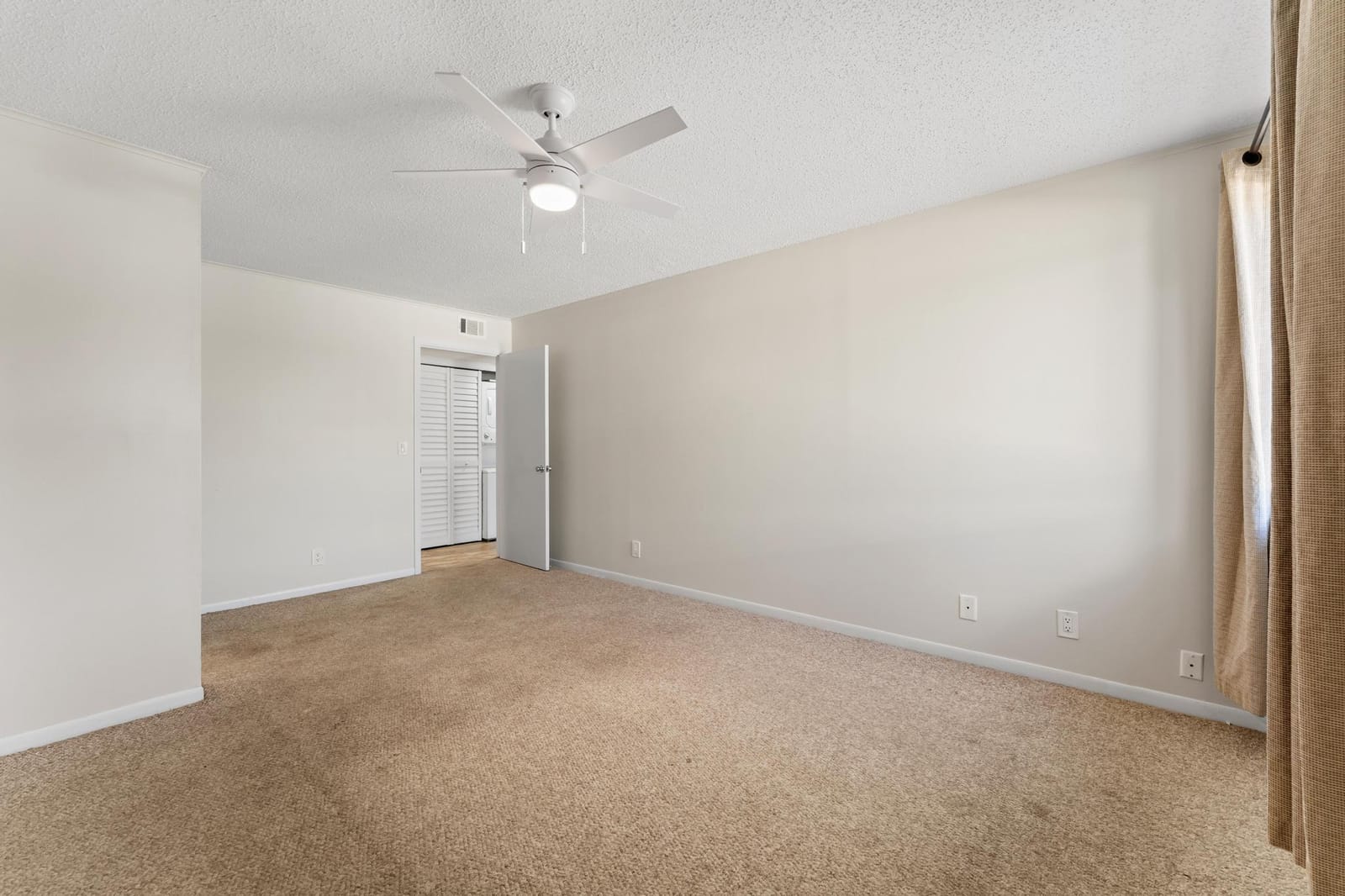 1840 Fairview Villas Drive 3, Palm Springs, FL 33406 photo 14
