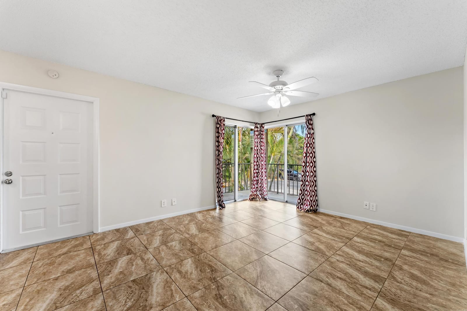 1840 Fairview Villas Drive 3 — photo 3