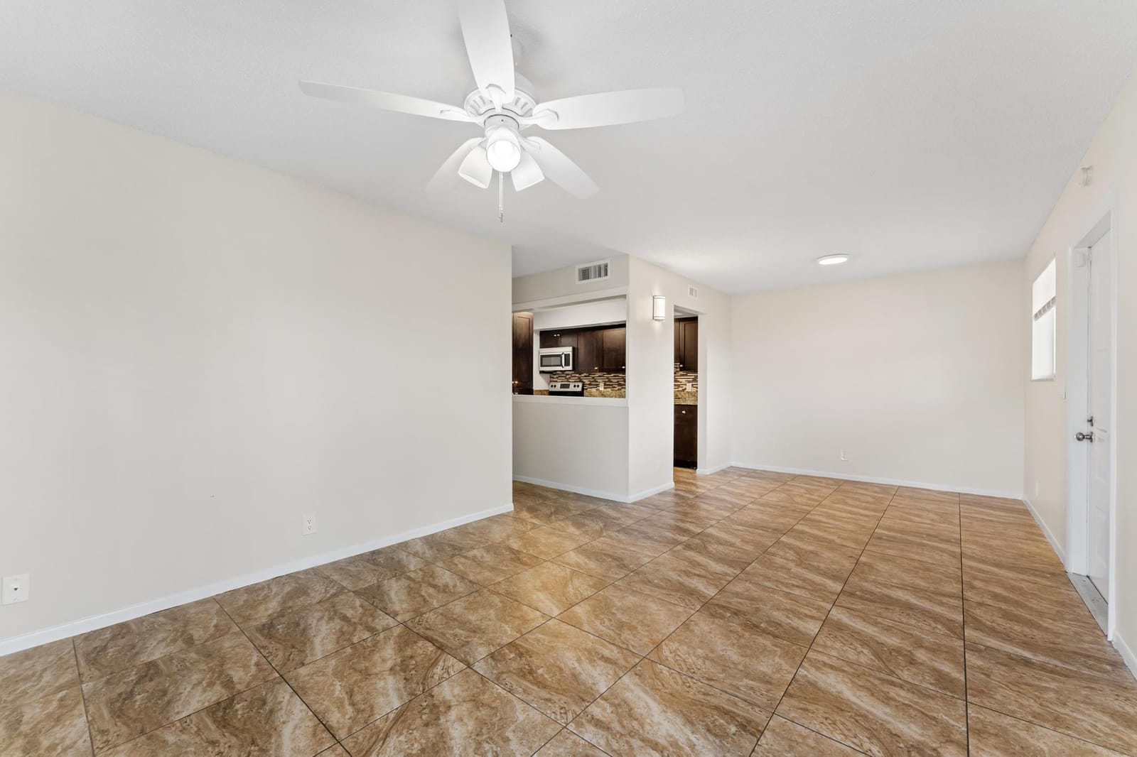 1840 Fairview Villas Drive 3 — photo 5