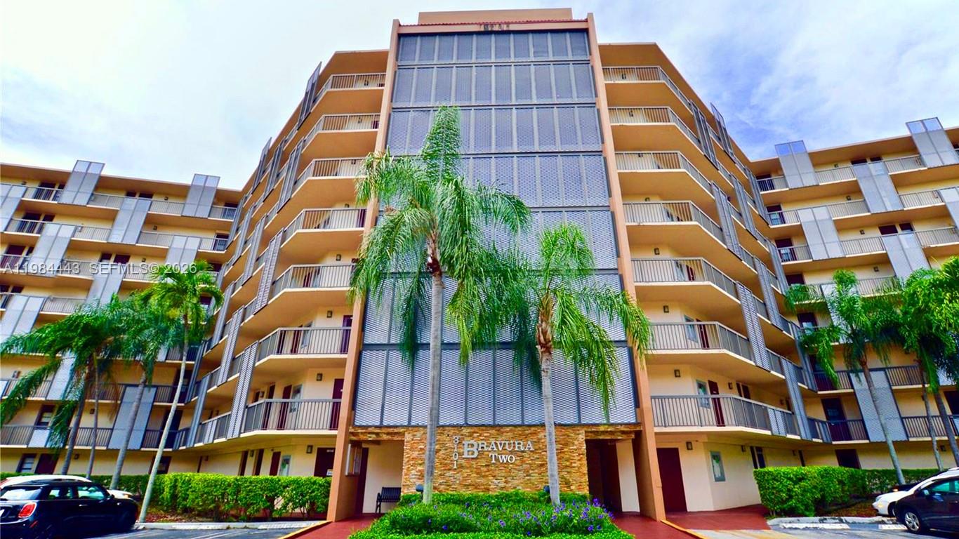 3301 N Country Club Drive 804, Aventura, FL 33180, Aventura