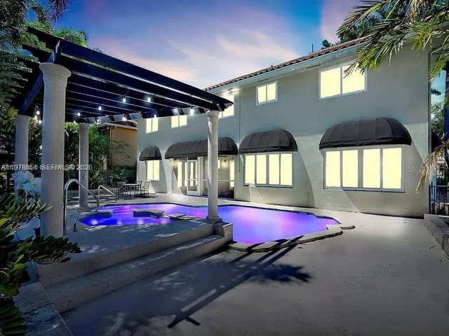 15945 NW 82nd Court, Miami Lakes, FL 33016