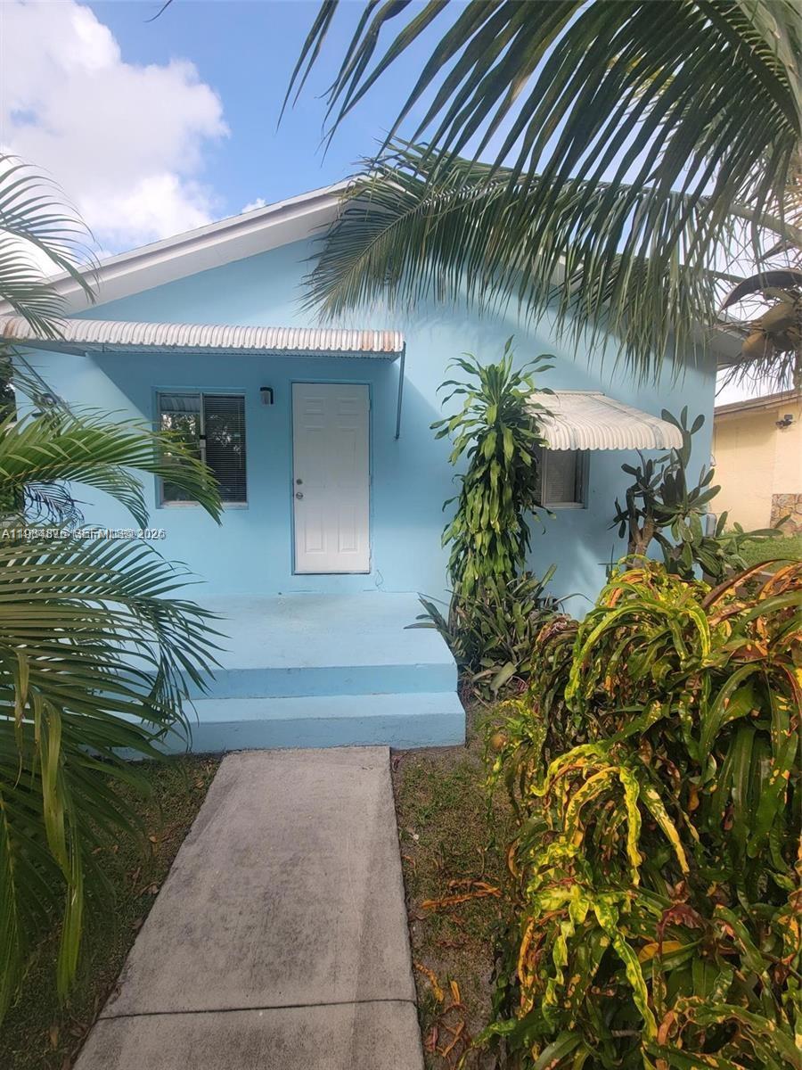 5743 Lincoln Street 1, Hollywood, FL 33021, Hollywood