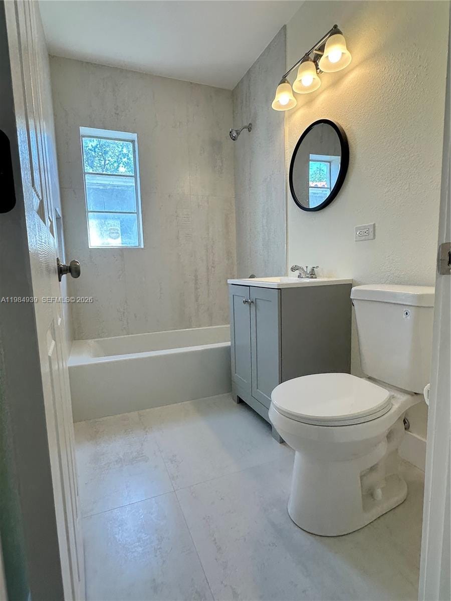2400 NW 15th Street, Miami, FL 33125 photo 5