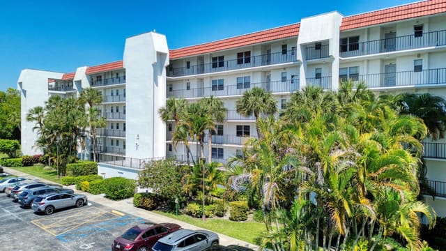 3593 Birdie Drive 203, Lake Worth, FL 33467