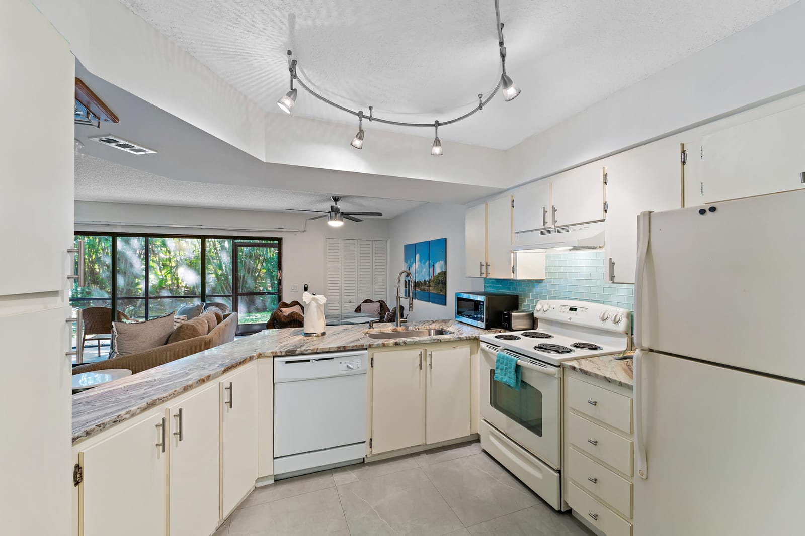 1605 S Us Hwy 1 E104, Jupiter, FL 33477 photo 17