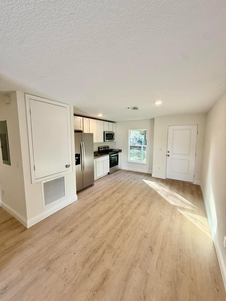 505 N 27th Street, Fort Pierce, FL 34947 photo 3