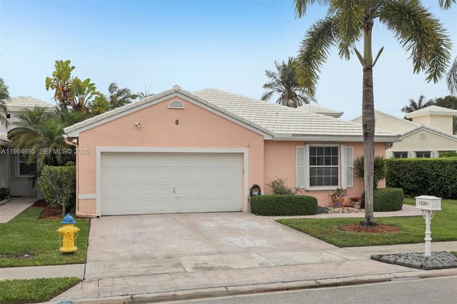 15201 S Wilshire Circle S, Pembroke Pines, FL 33027