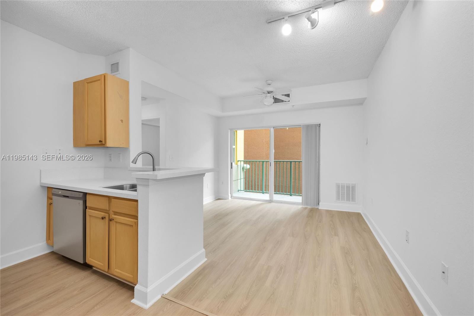 6001 SW 70 Street 208 — photo 2