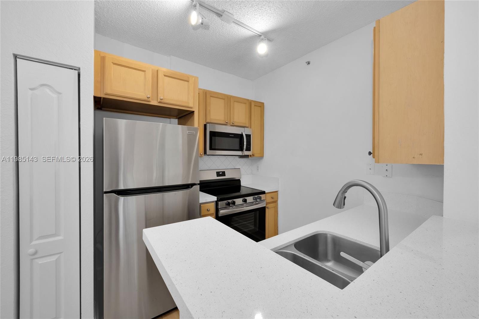 6001 SW 70 Street 208 — photo 5