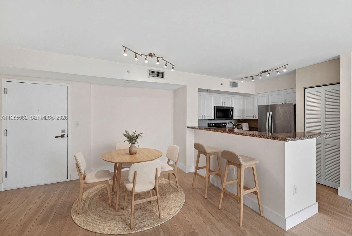 90 Alton Road 1810, Miami Beach, FL 33139 photo 8