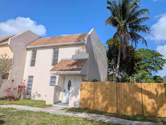 1325 Silverado Dr 1325, sold in Tam O Shanter Villas, North Lauderdale, FL