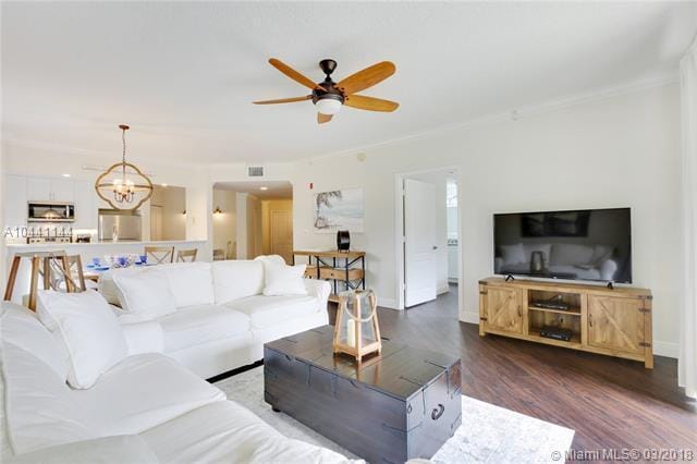 100 Uno Lago Drive 205, Juno Beach, FL 33408 photo 4