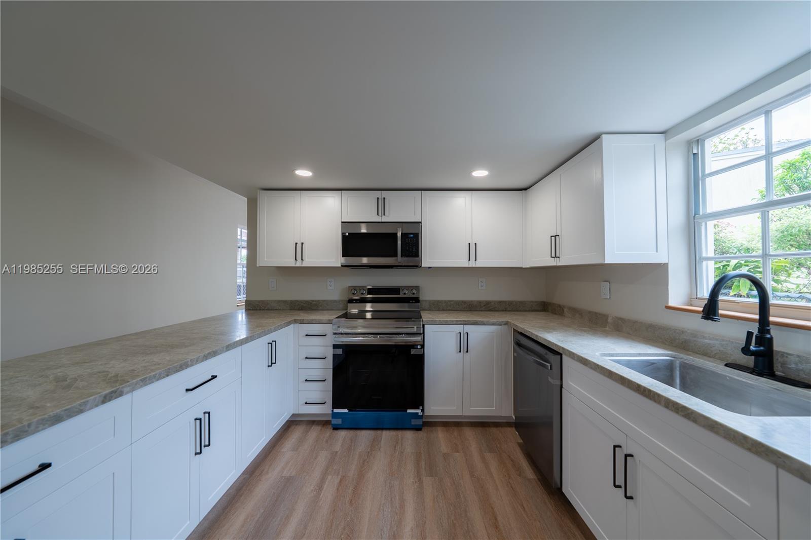 370 Flagami Boulevard, Miami, FL 33144, Miami
