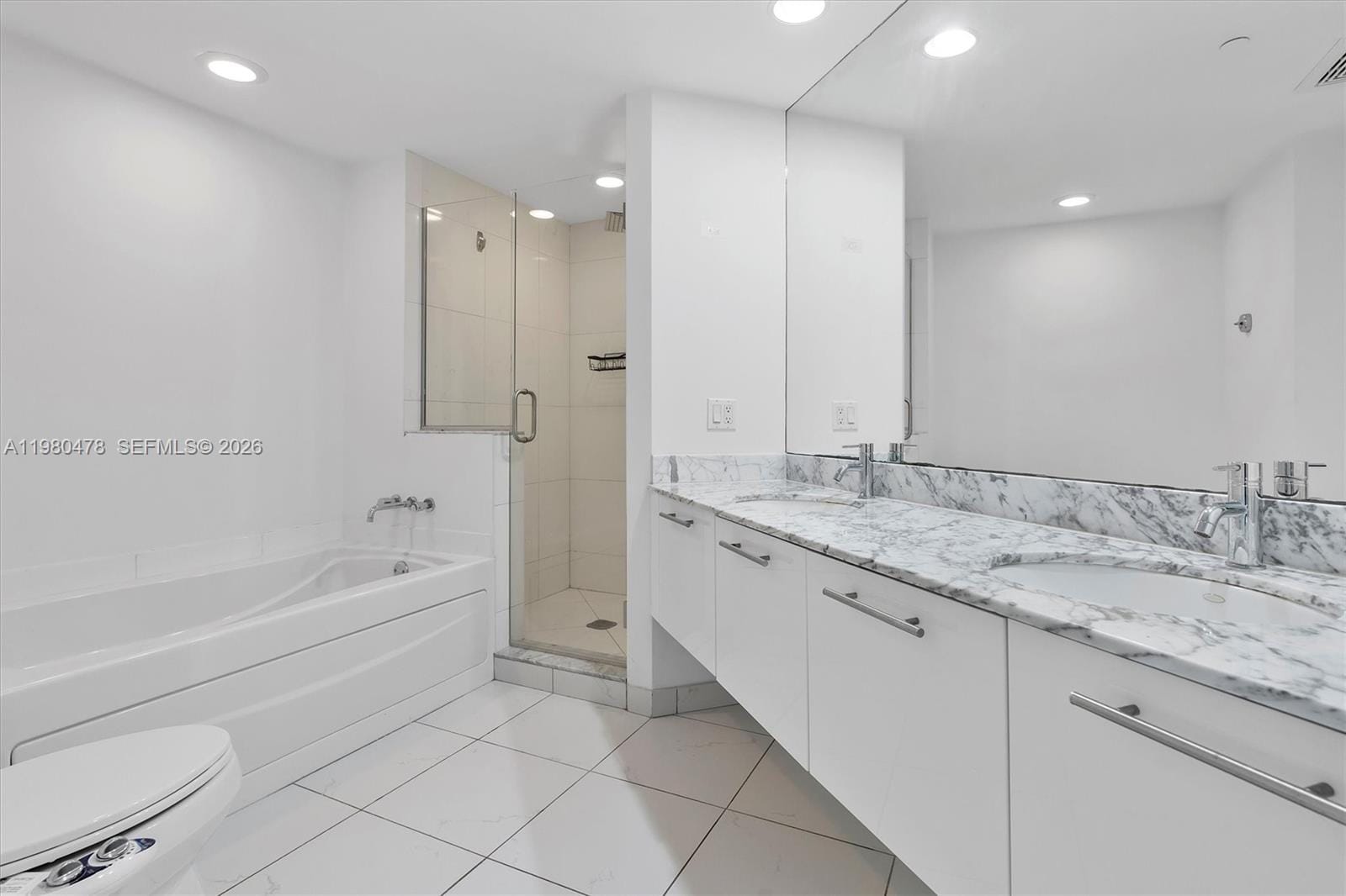 500 Brickell Avenue 4101, Miami, FL 33131 photo 17