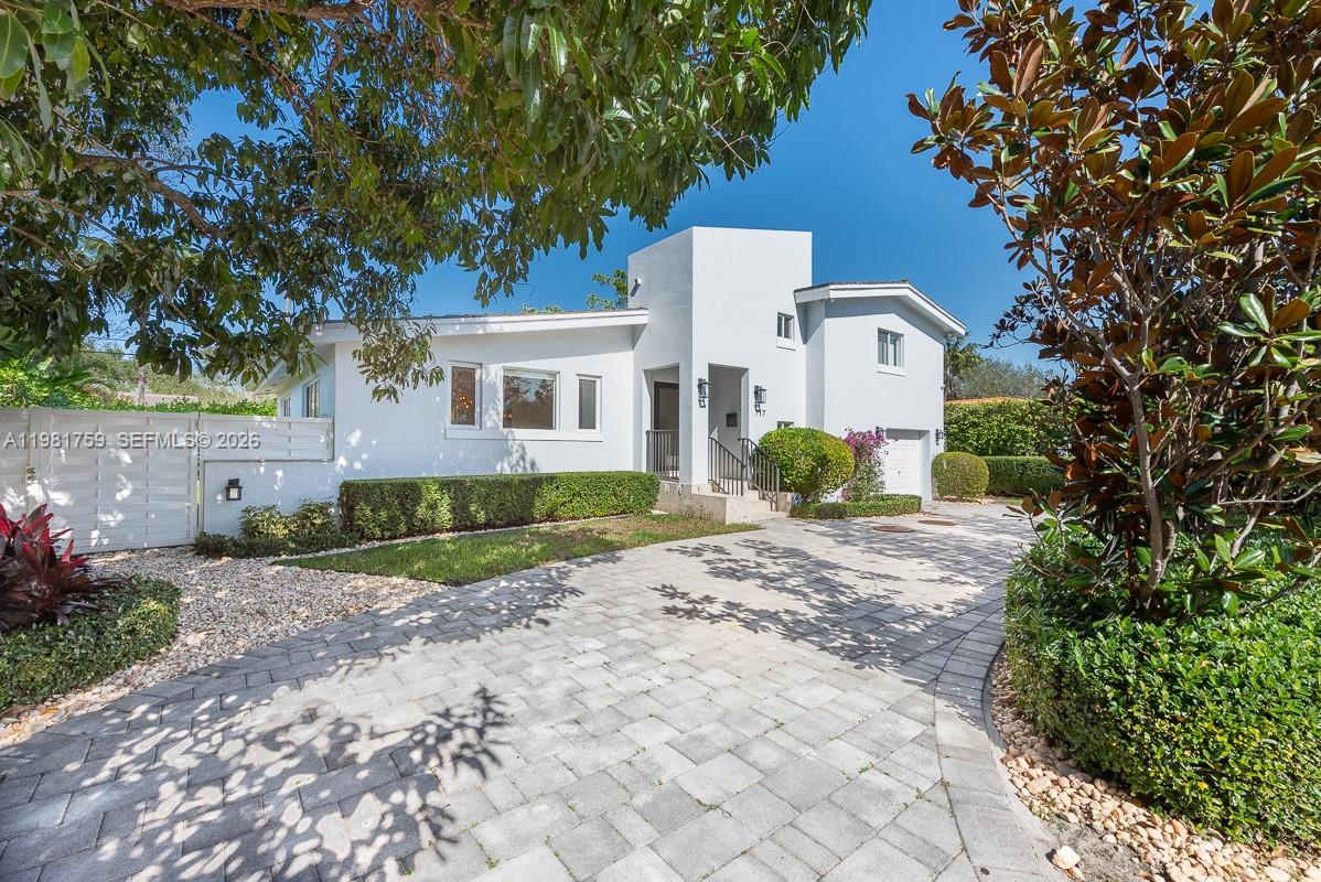 717 Benevento Avenue, Coral Gables, FL 33146, Coral Gables