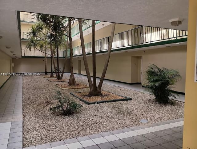 8321 NW 7th Street 1-307, Miami, FL 33126