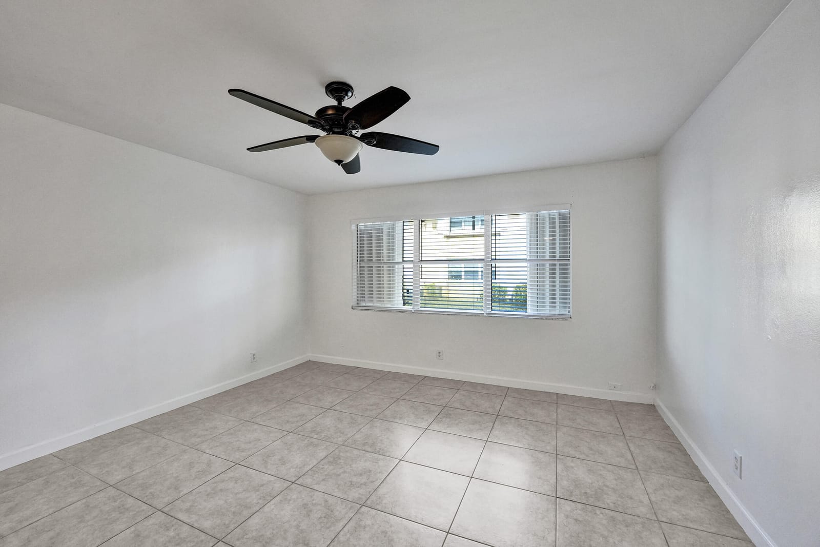 600 SE 2nd Avenue K2, Deerfield Beach, FL 33441 photo 13