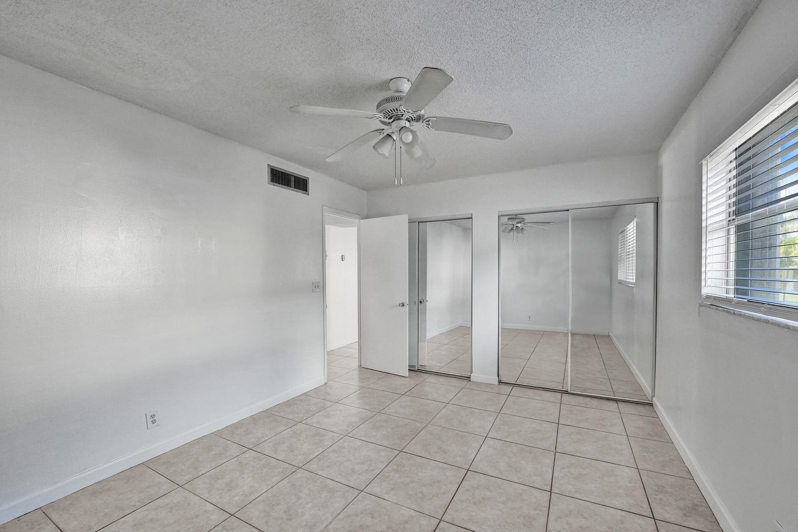 600 SE 2nd Avenue K2, Deerfield Beach, FL 33441 photo 16