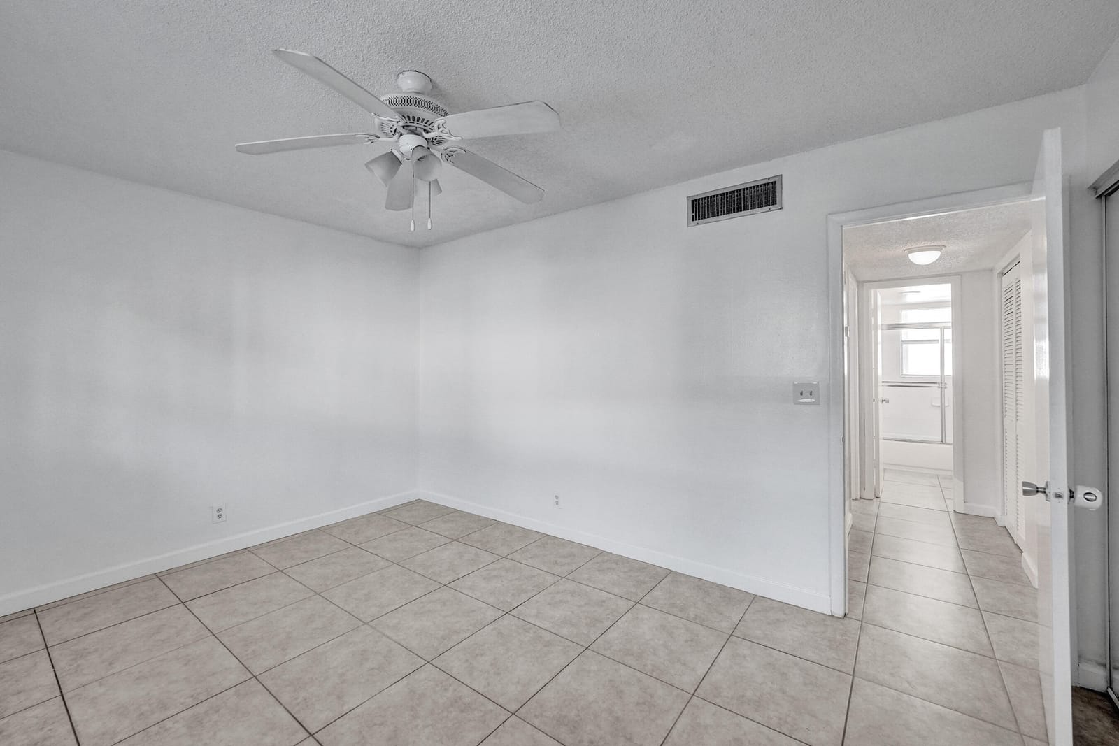 600 SE 2nd Avenue K2, Deerfield Beach, FL 33441 photo 22