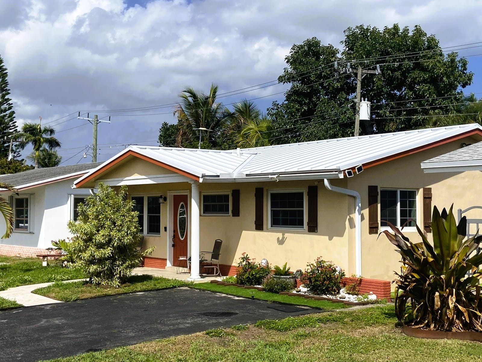 4570 NW 16th Avenue, Tamarac, FL 33309 photo 2