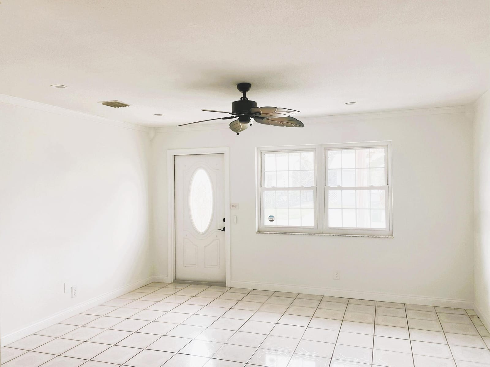 4570 NW 16th Avenue, Tamarac, FL 33309 photo 3
