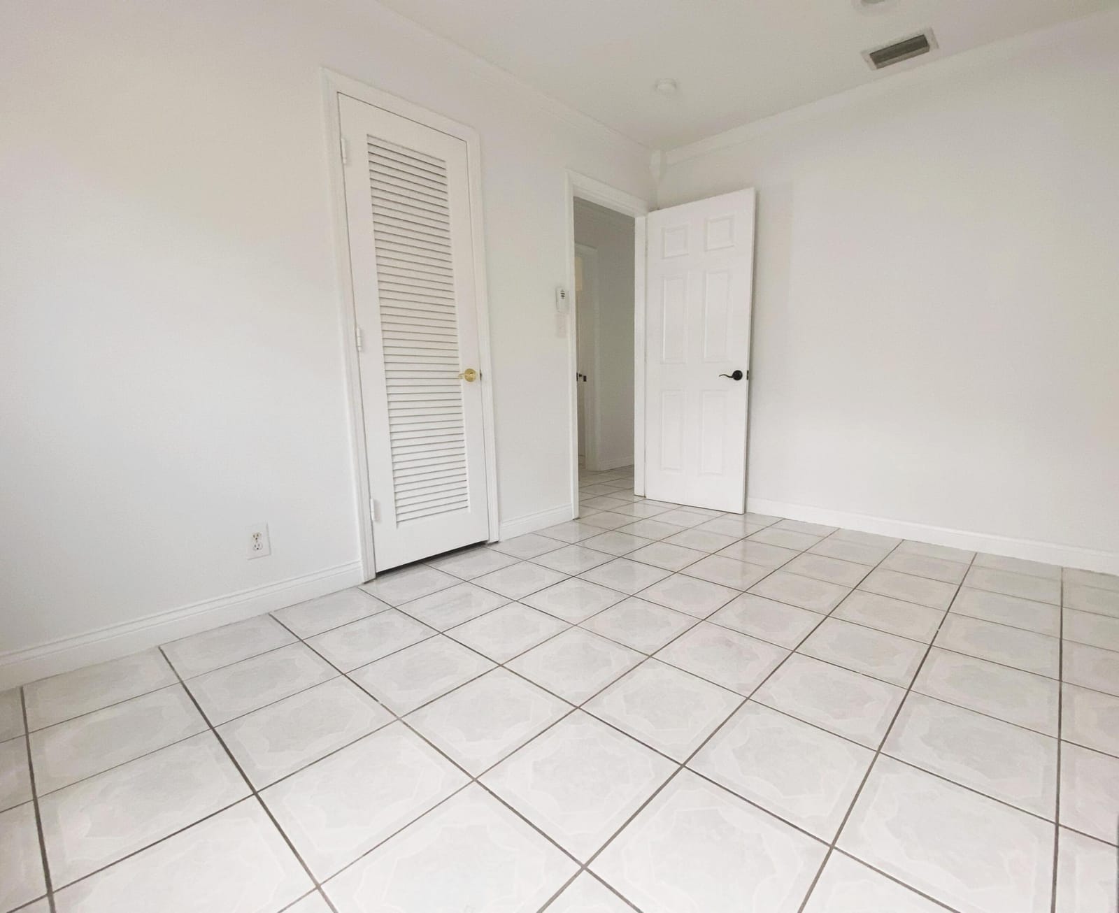 4570 NW 16th Avenue, Tamarac, FL 33309 photo 7