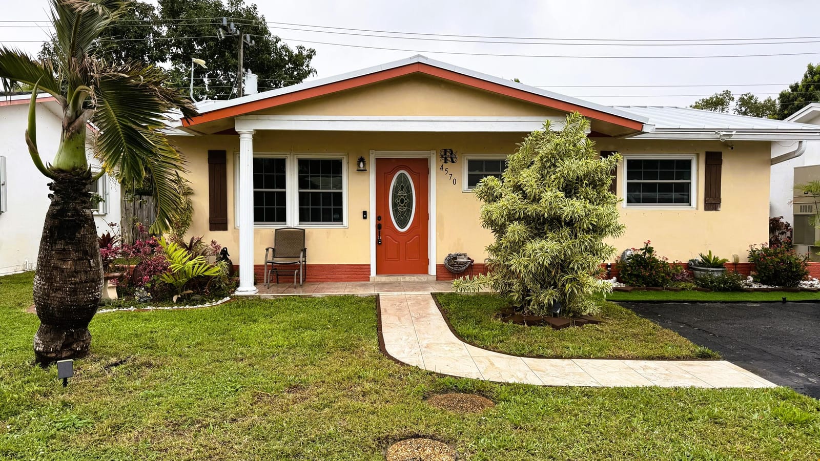 3 bedroom home for sale at 4570 16th, Tamarac, FL 33309 — $335,000