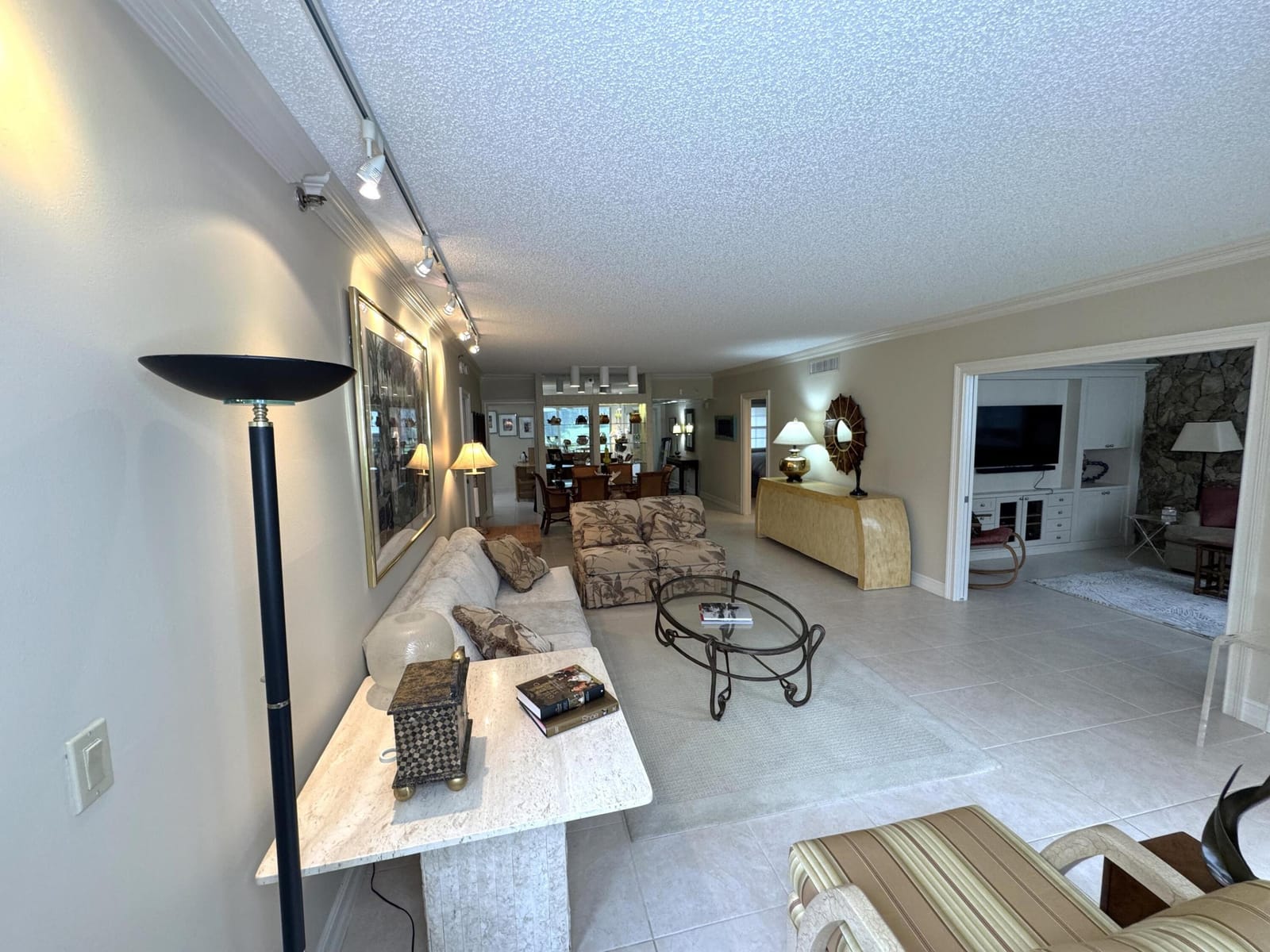 625 Oaks Drive 106 — photo 5