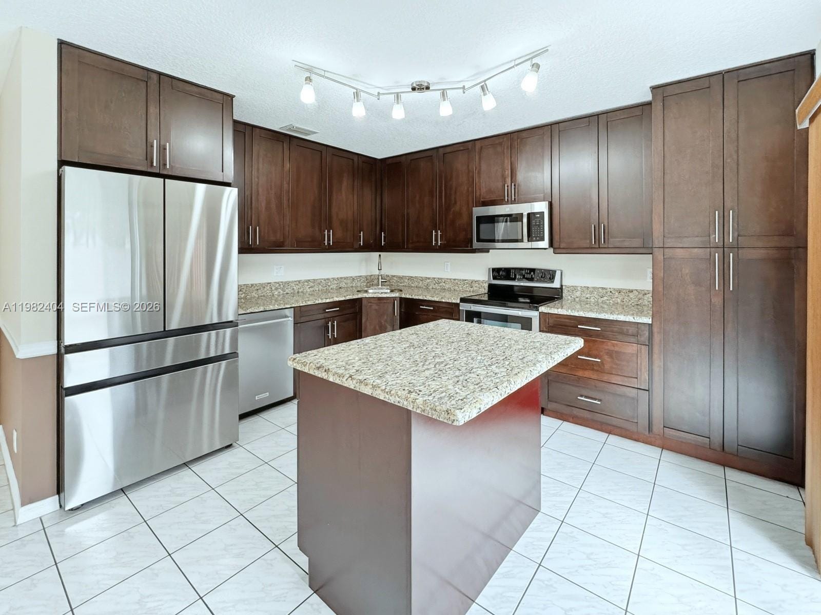2640 Rampart Way N, Cooper City, FL 33026 photo 12