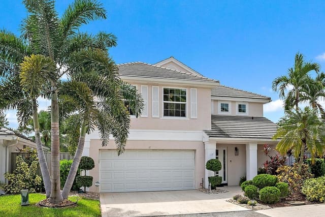 17 Commodore Place, sold in Bristol Club At Pga Natl, Palm Beach Gardens, FL