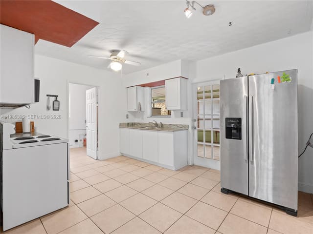 6111 SW 20th Court, sold in Welwyn Manor, Miramar, FL