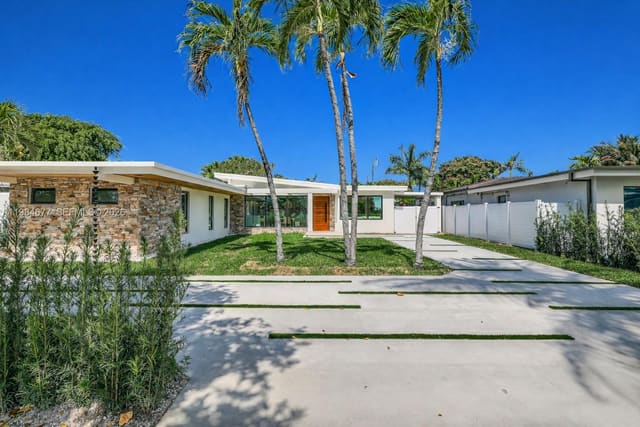 905 Fairway Drive, sold in Normandy Golf Course, Miami Beach, FL