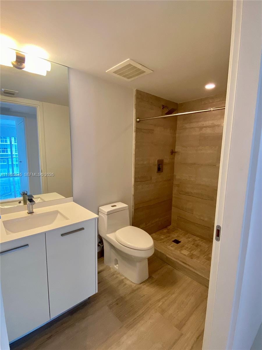 1300 Brickell Bay Drive 1903, Miami, FL 33131 photo 8