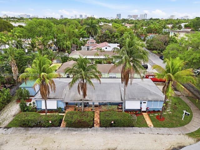 412 NE 14th Avenue, sold in Las Olas Park Corr Plat, Fort Lauderdale, FL
