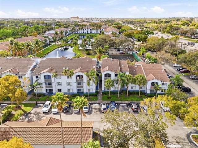 2600 S University Drive 303, Davie, FL 33328