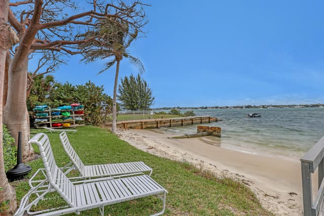 5600 N Flagler Drive 1510, West Palm Beach, FL 33407