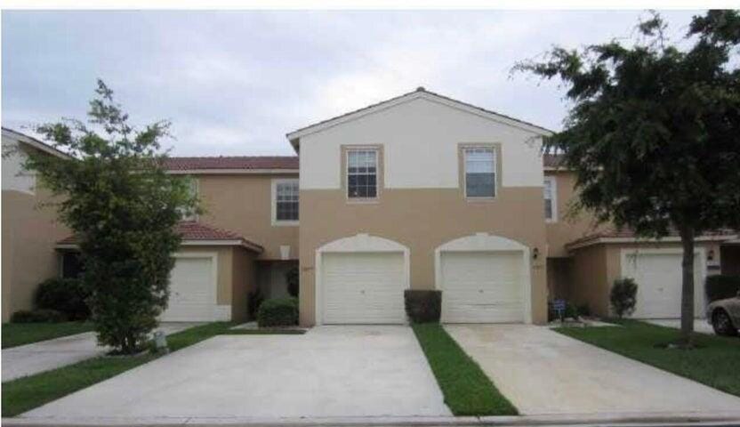 5267 Pine Meadows Road, Greenacres, FL 33463