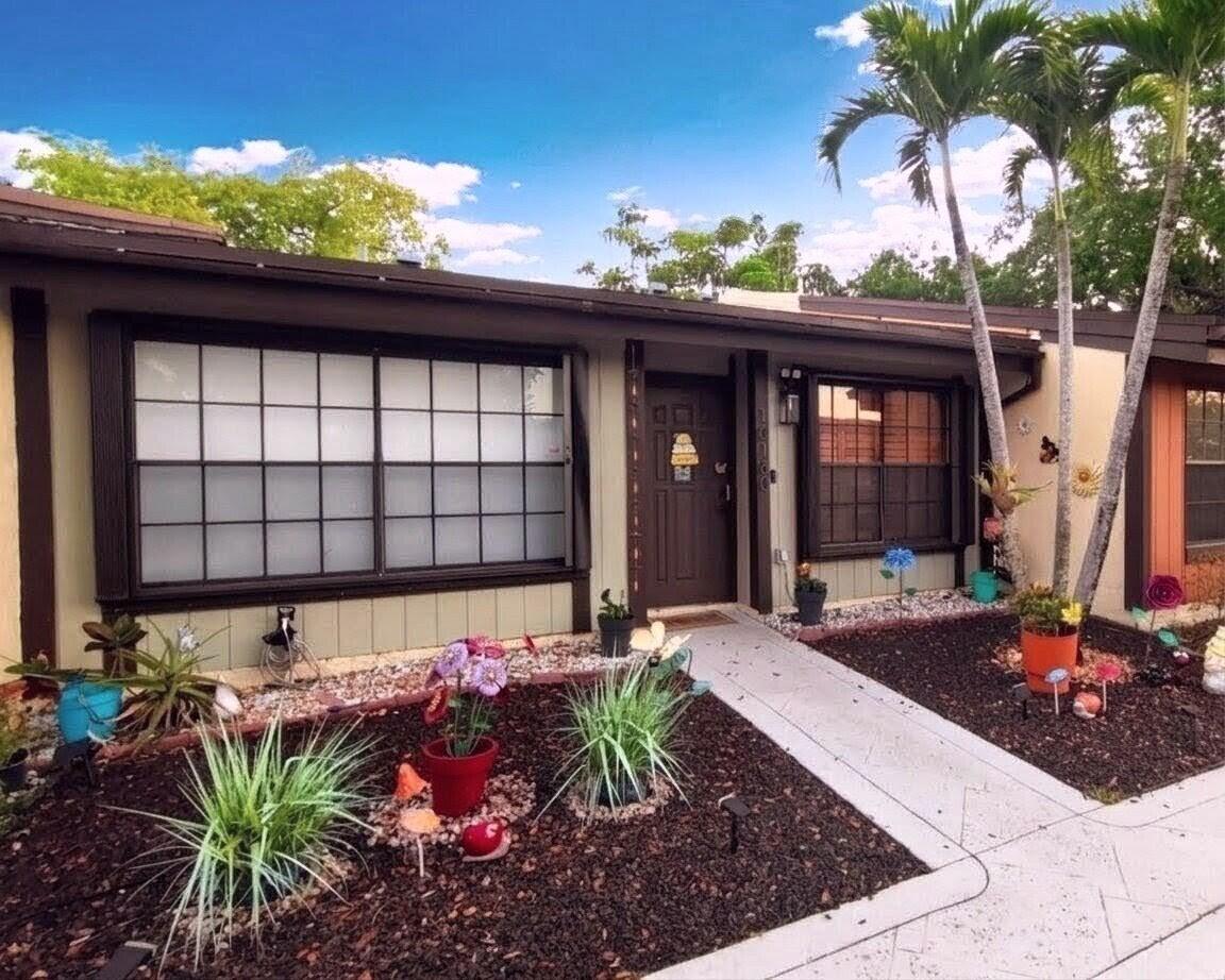 10180 E Cypress Court 10180, Pembroke Pines, FL 33026, Pembroke Pines