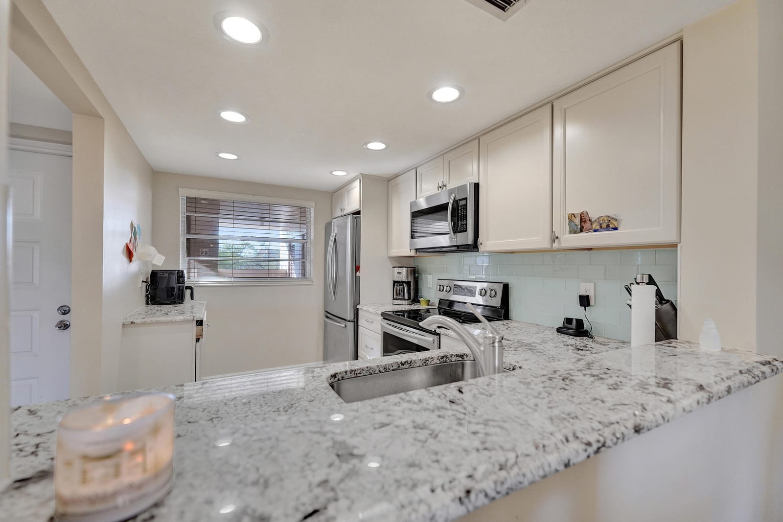 9501 Seagrape Drive 404, Davie, FL 33324 photo 10