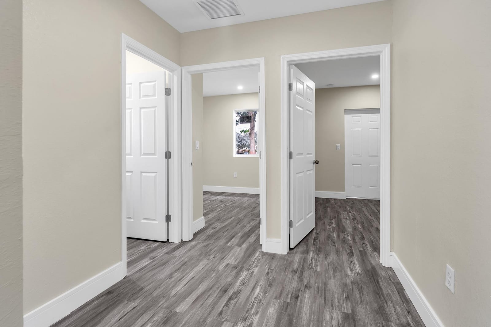 2451 NW 21st Street, Fort Lauderdale, FL 33311 photo 12