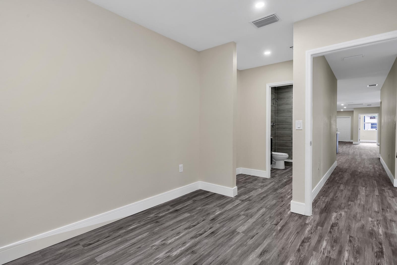 2451 NW 21st Street, Fort Lauderdale, FL 33311 photo 13
